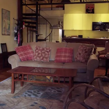 Brownstone Bed And No Breakfast Appartement